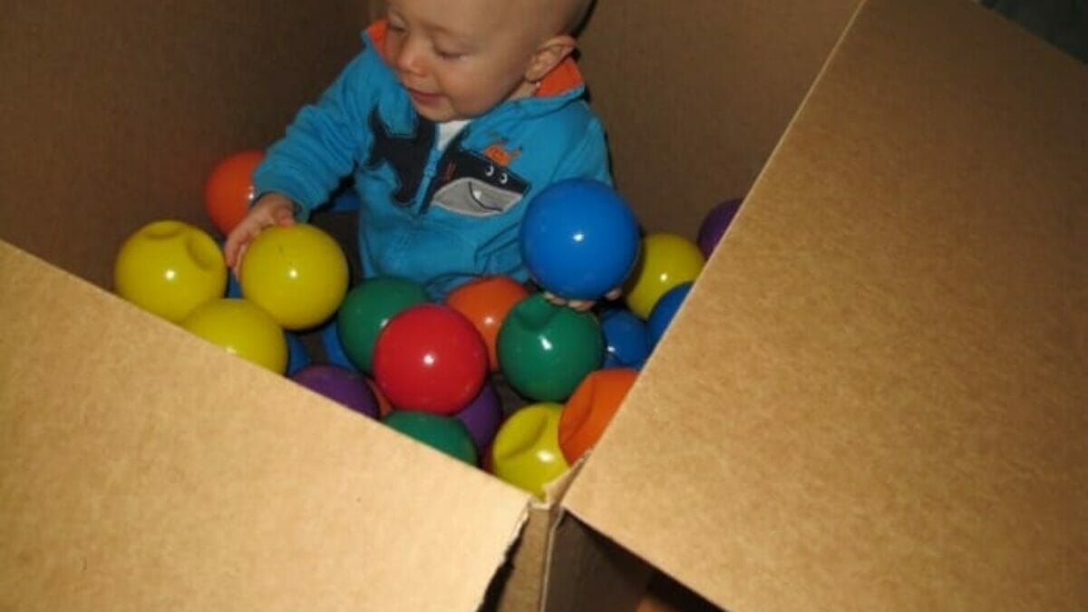 infant ball pit