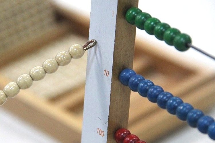 How to Use the Montessori Small Bead Frame for Math